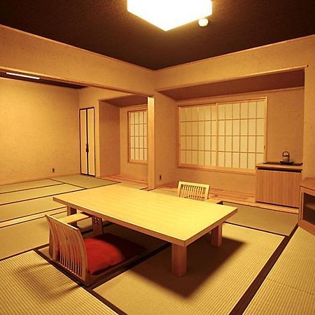Masutomi Ryokan Хаконе Экстерьер фото