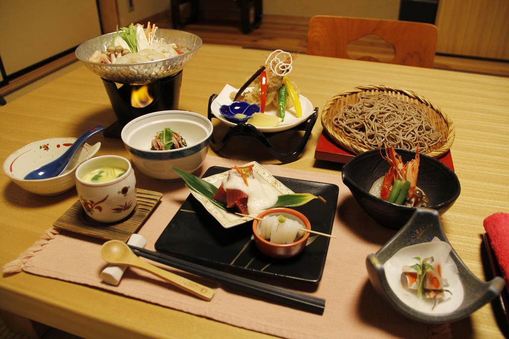 Masutomi Ryokan Хаконе Экстерьер фото